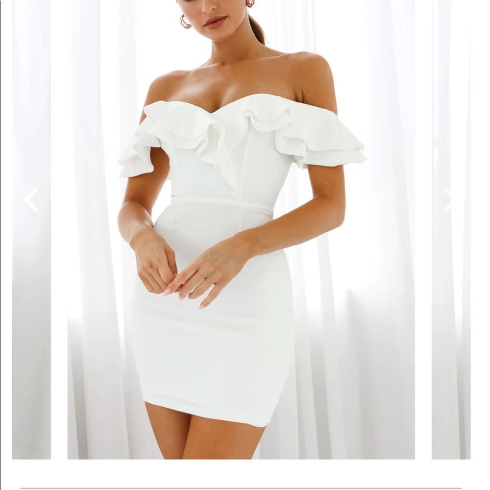White Selfie Leslie dress